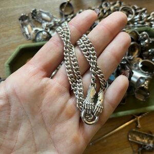 Silver Morgaine Faye Necklace Gauntlet